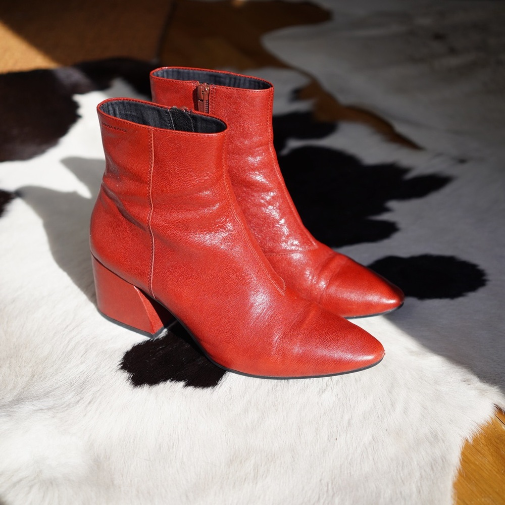 Red Vagabond Olivia Leather Boot s:10